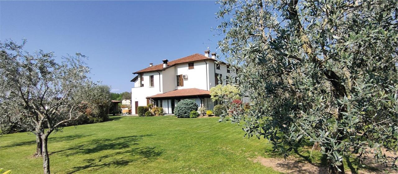 Bed And Breakfast Erilla Centenaro ภายนอก รูปภาพ