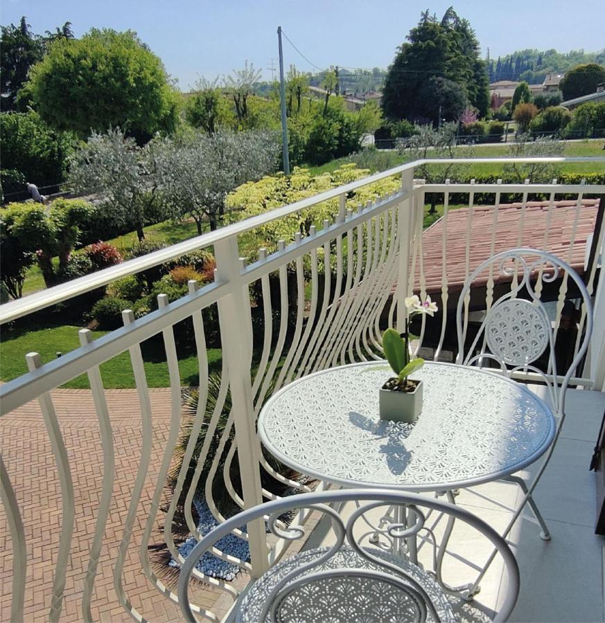 Bed And Breakfast Erilla Centenaro ภายนอก รูปภาพ