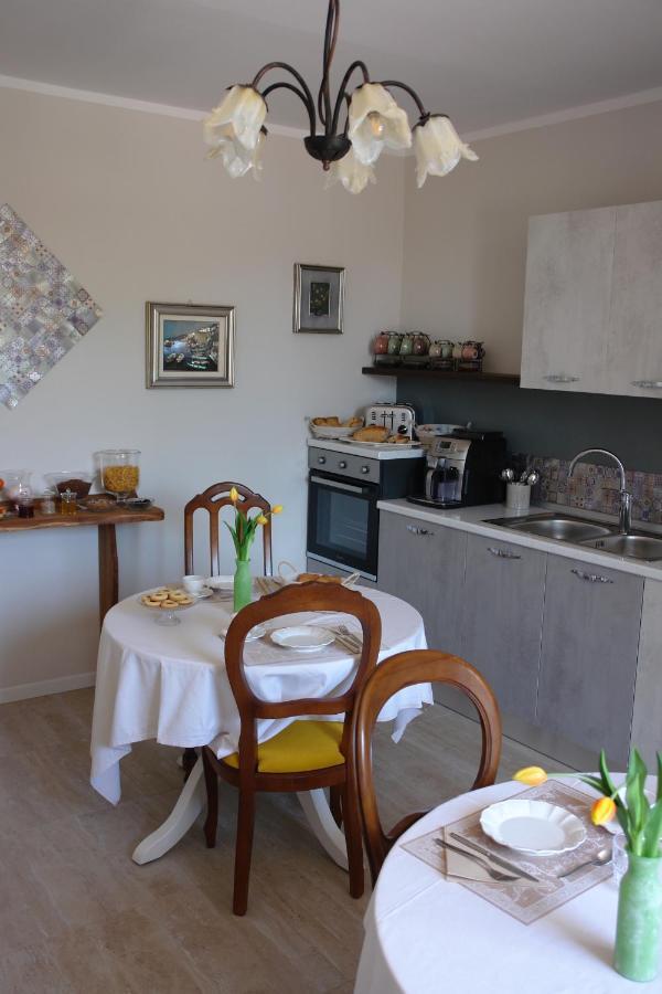 Bed And Breakfast Erilla Centenaro ภายนอก รูปภาพ