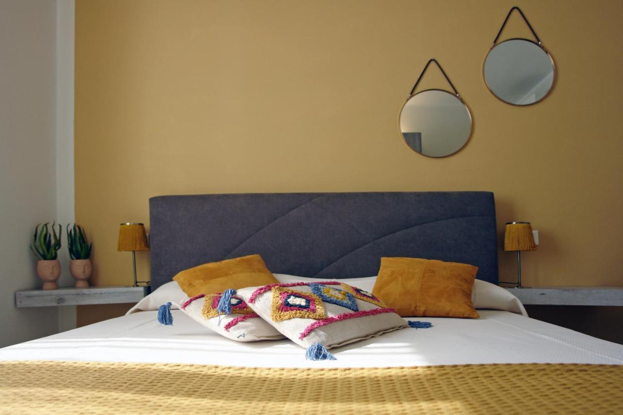 Bed And Breakfast Erilla Centenaro ภายนอก รูปภาพ